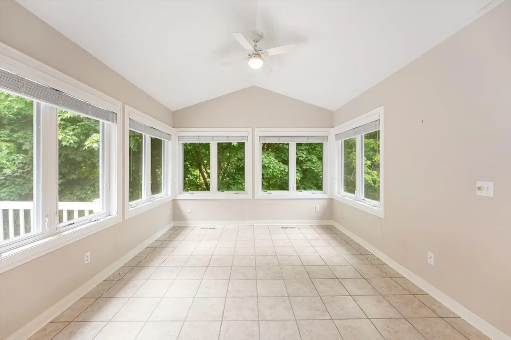 2510 Thoreau Court NE Plainfield Charter Township MI 49525