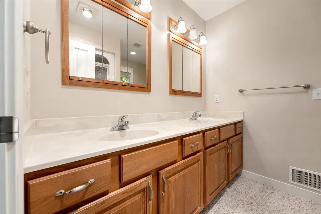 2510 Thoreau Court NE Plainfield Charter Township MI 49525