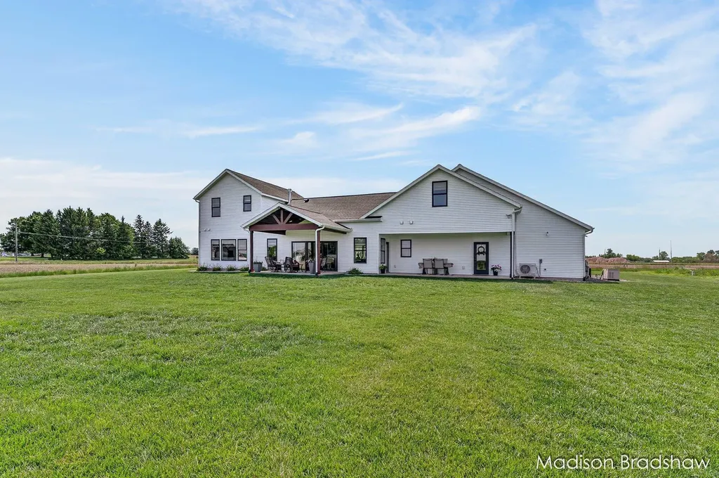 4545 Bliss Street Allendale Charter Township MI 49401
