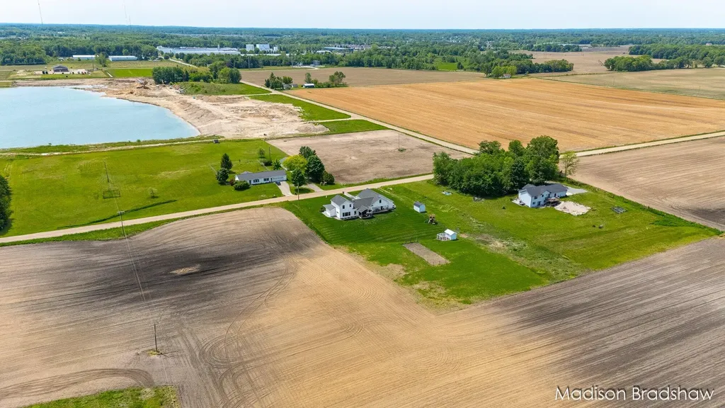4545 Bliss Street Allendale Charter Township MI 49401