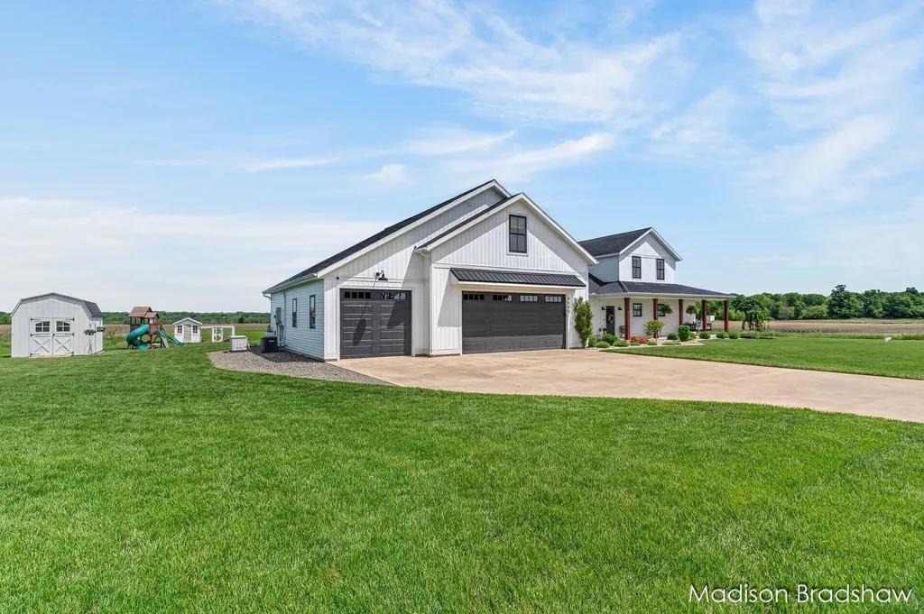 4545 Bliss Street Allendale Charter Township MI 49401