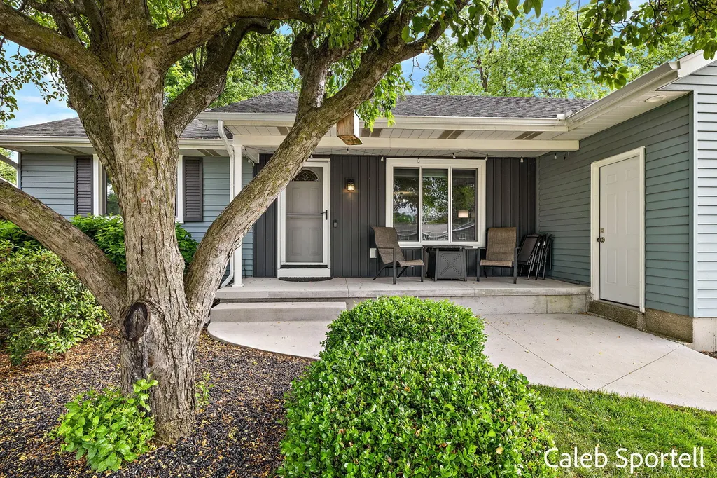 4530 Blackfoot Drive SW Grandville City MI 49418