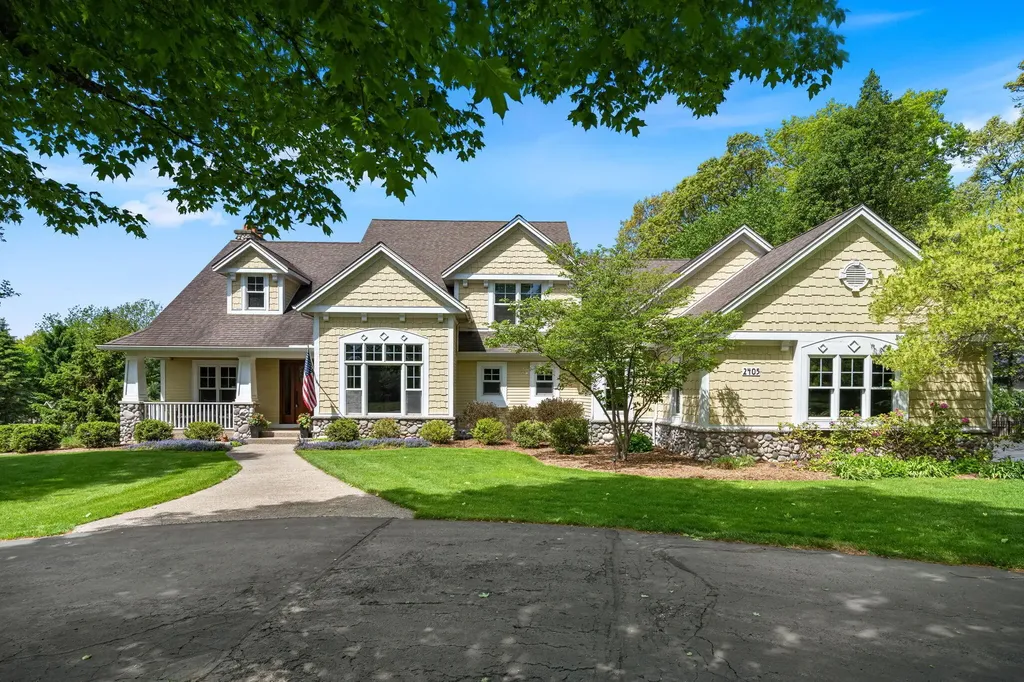 2405 Orchid Court SE Cascade Charter Township MI 49301