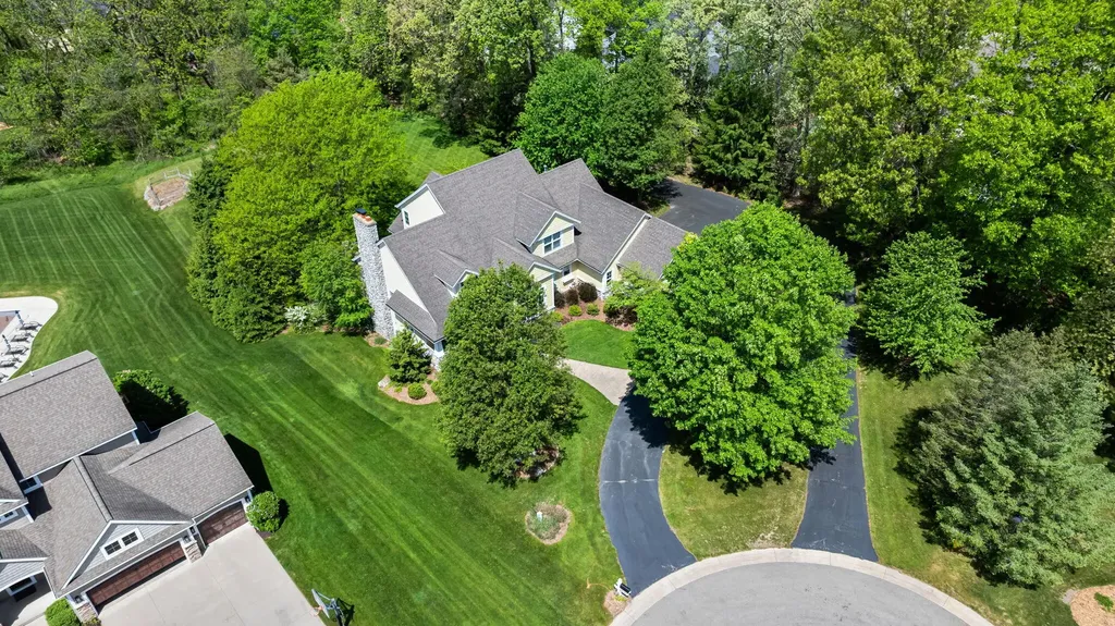 2405 Orchid Court SE Cascade Charter Township MI 49301
