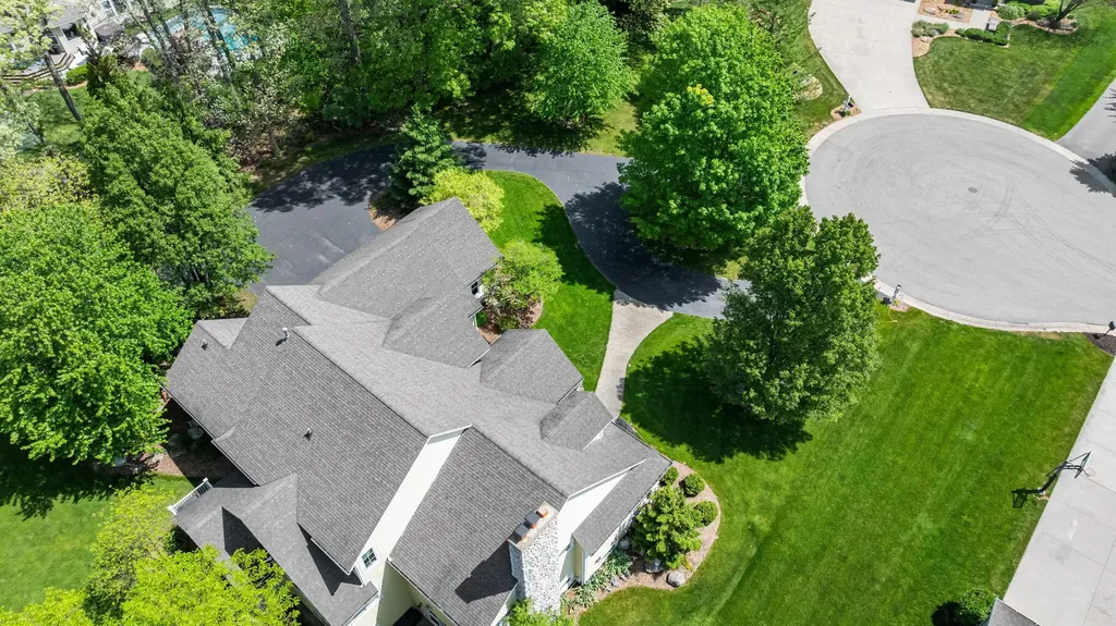 2405 Orchid Court SE Cascade Charter Township MI 49301
