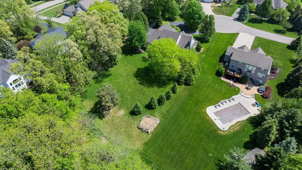 2405 Orchid Court SE Cascade Charter Township MI 49301