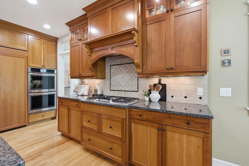 2405 Orchid Court SE Cascade Charter Township MI 49301