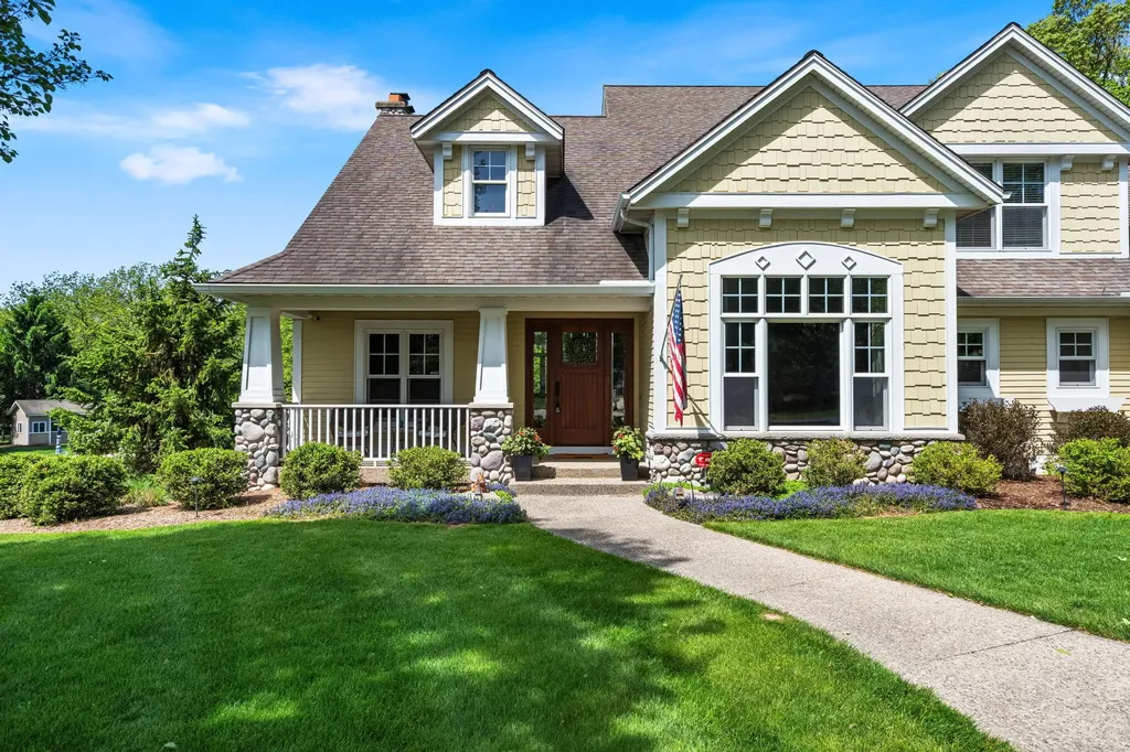 2405 Orchid Court SE Cascade Charter Township MI 49301