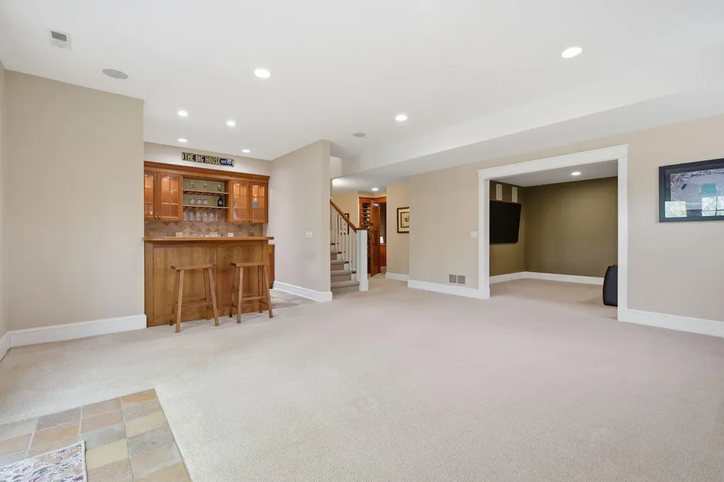 2405 Orchid Court SE Cascade Charter Township MI 49301