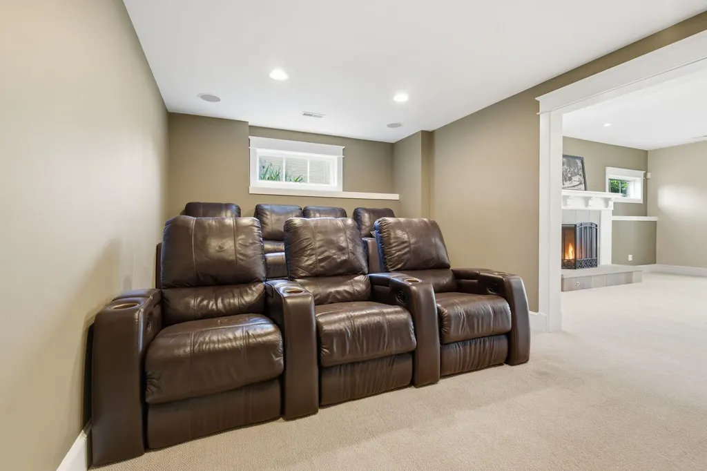 2405 Orchid Court SE Cascade Charter Township MI 49301