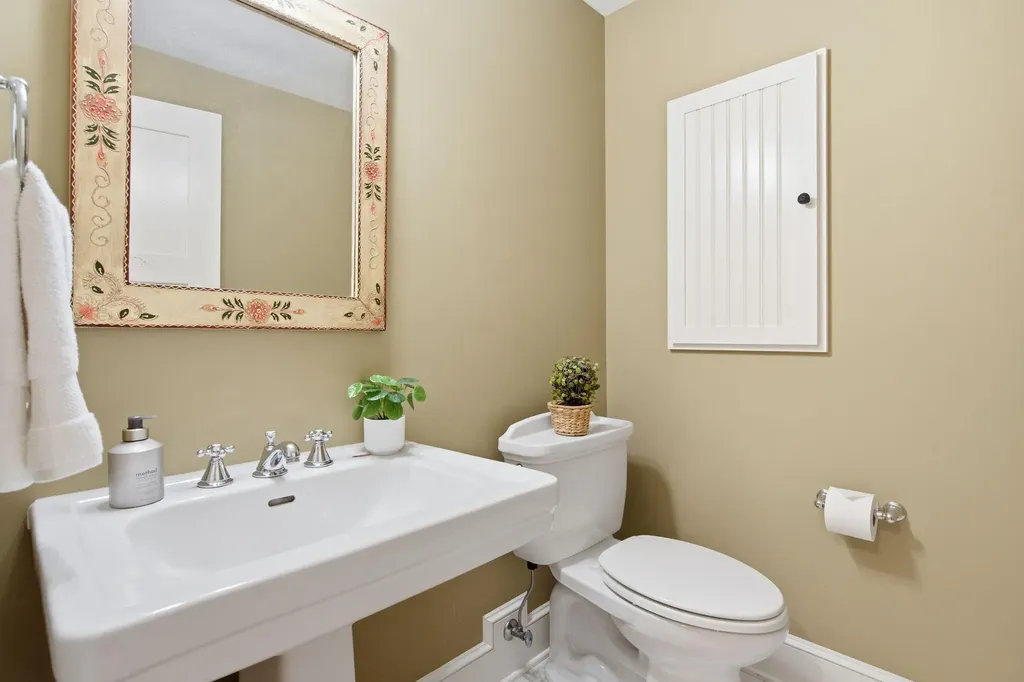 2405 Orchid Court SE Cascade Charter Township MI 49301