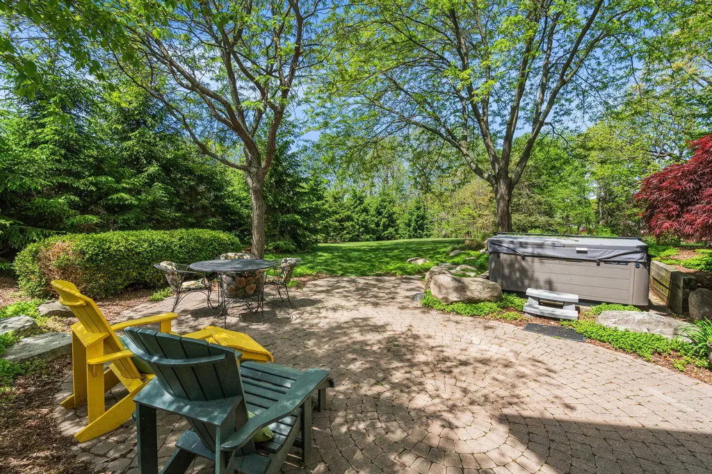 2405 Orchid Court SE Cascade Charter Township MI 49301