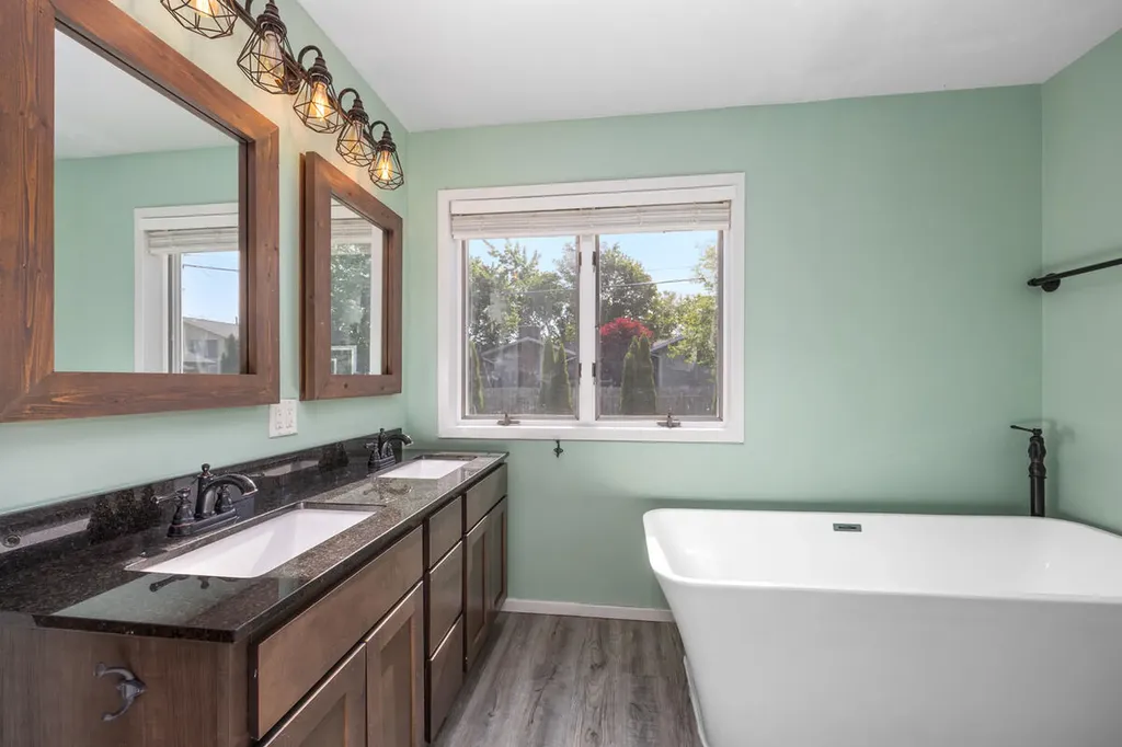 271 Glendale Avenue Holland City MI 49423