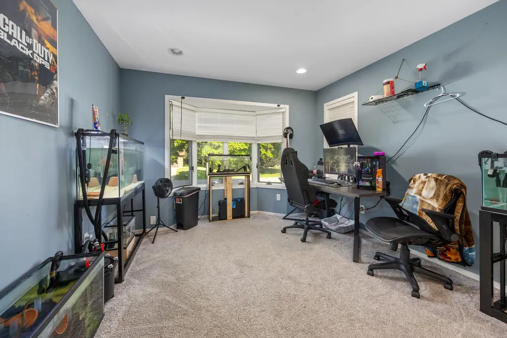 271 Glendale Avenue Holland City MI 49423