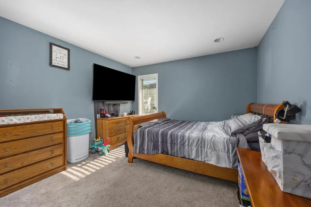 271 Glendale Avenue Holland City MI 49423