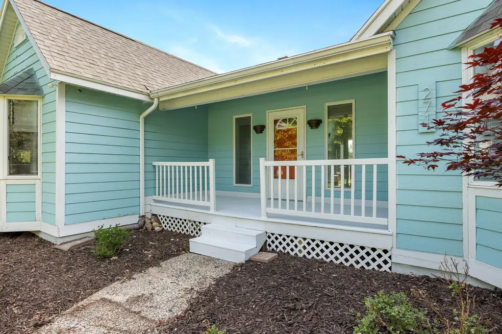 271 Glendale Avenue Holland City MI 49423