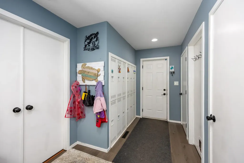 271 Glendale Avenue Holland City MI 49423