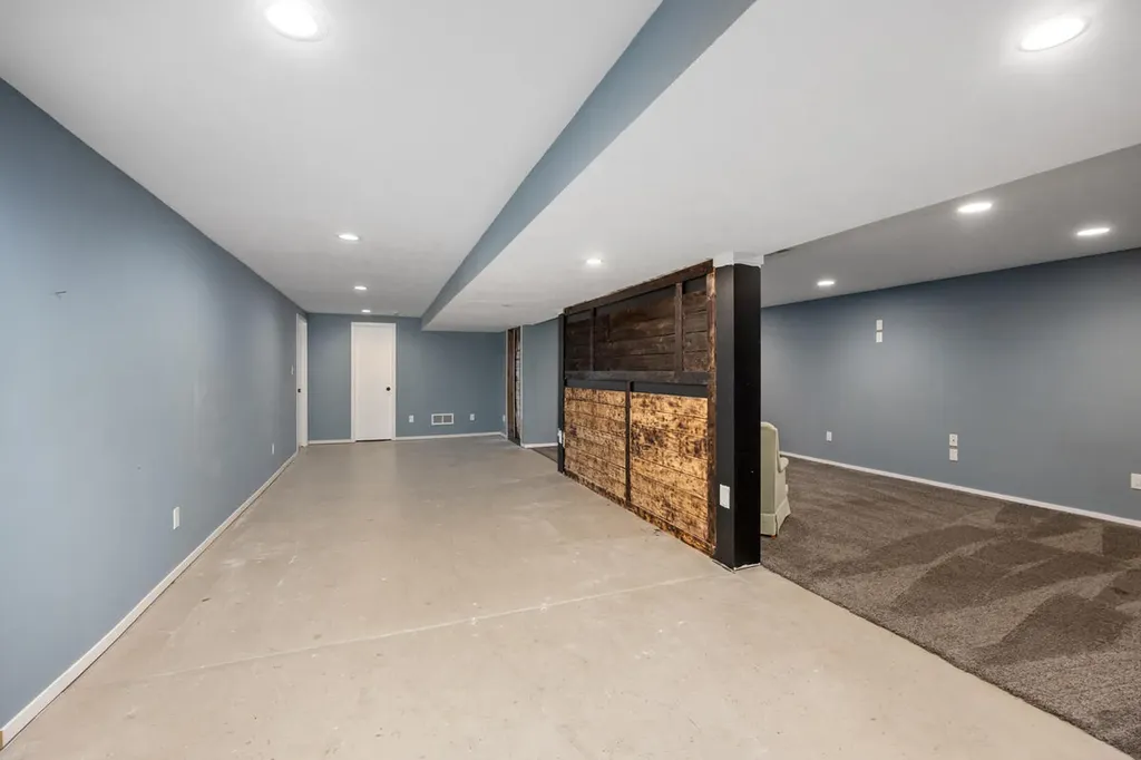 271 Glendale Avenue Holland City MI 49423