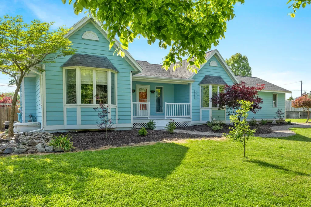 271 Glendale Avenue Holland City MI 49423