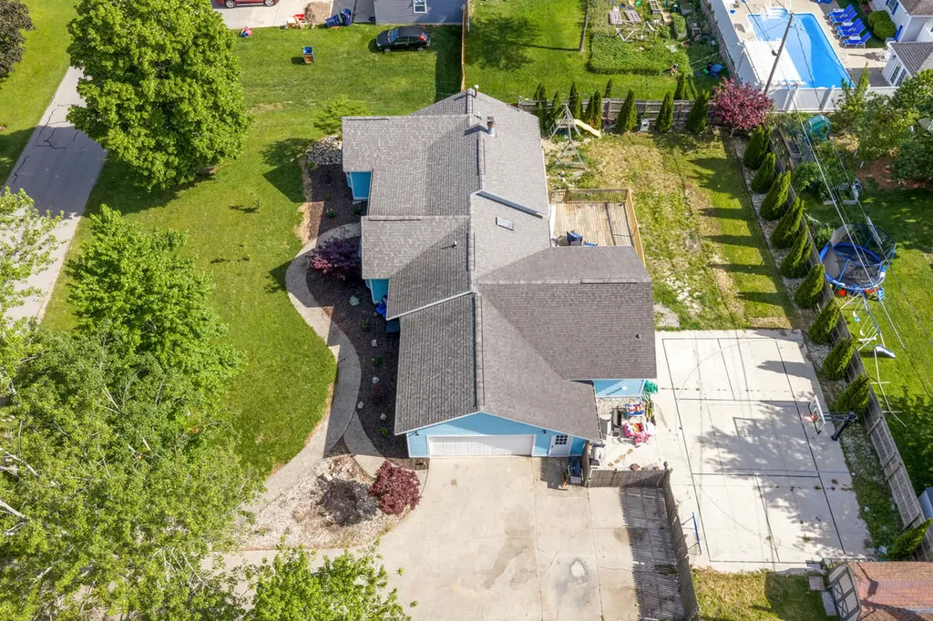 271 Glendale Avenue Holland City MI 49423
