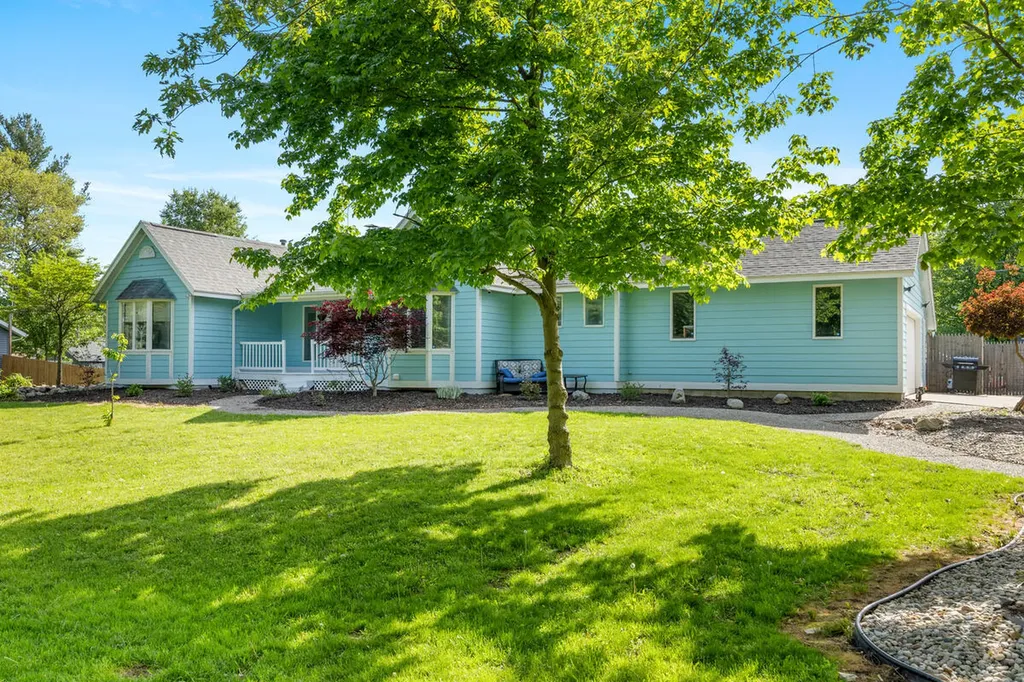 271 Glendale Avenue Holland City MI 49423