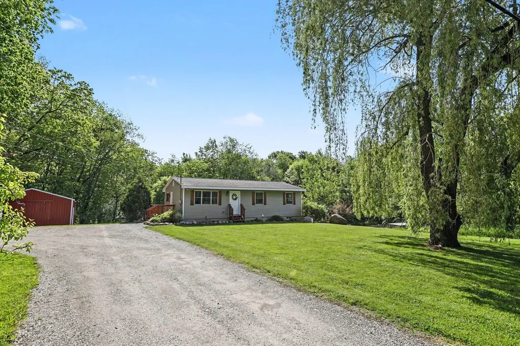 7410 Whitneyville Avenue SE Caledonia Township MI 49302