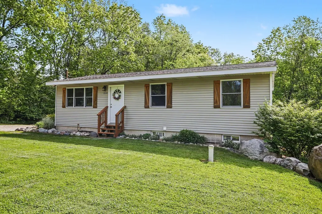 7410 Whitneyville Avenue SE Caledonia Township MI 49302