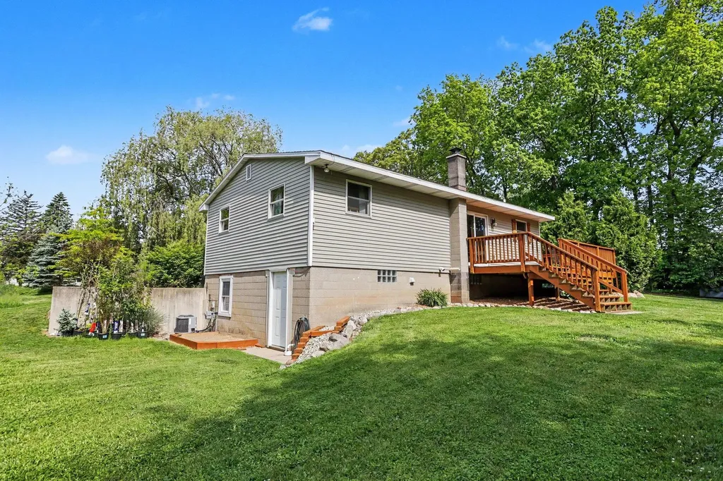 7410 Whitneyville Avenue SE Caledonia Township MI 49302