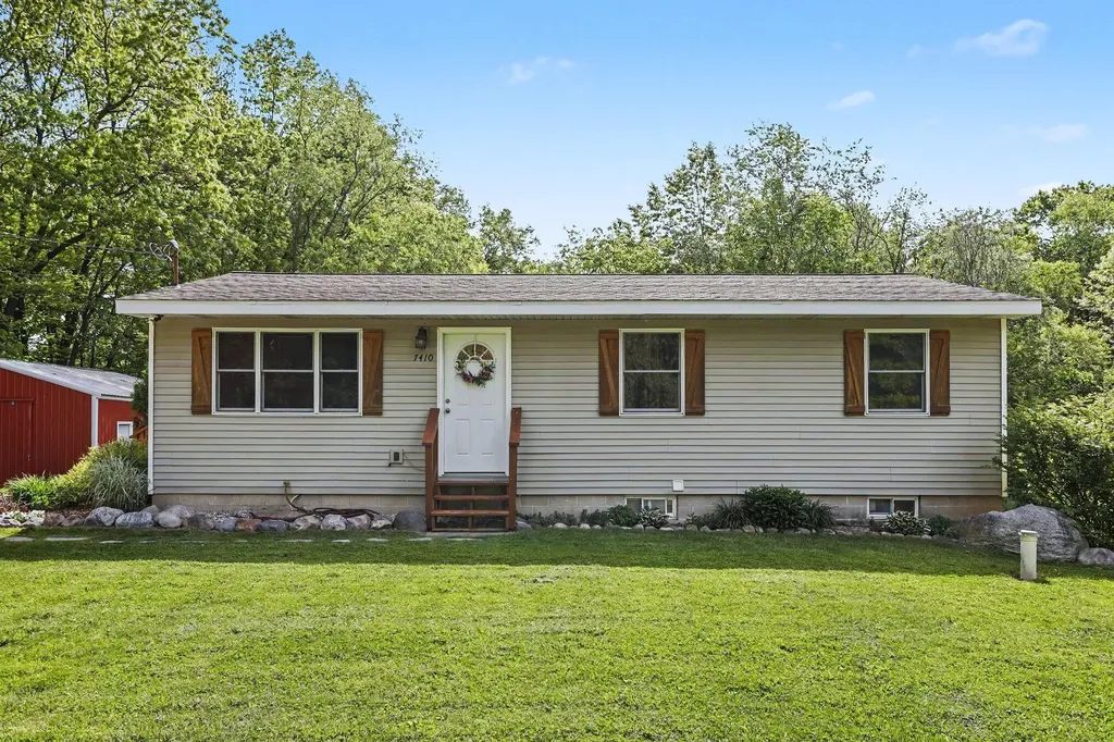 7410 Whitneyville Avenue SE Caledonia Township MI 49302