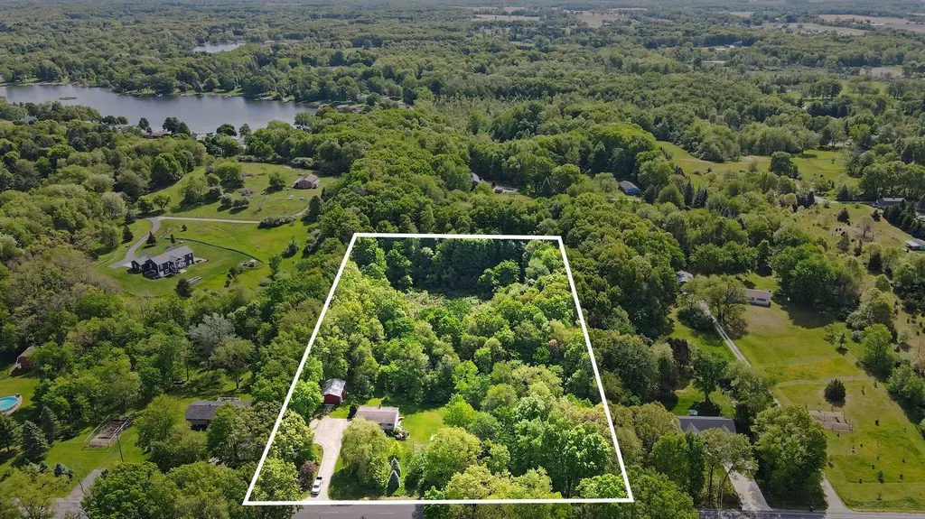 7410 Whitneyville Avenue SE Caledonia Township MI 49302