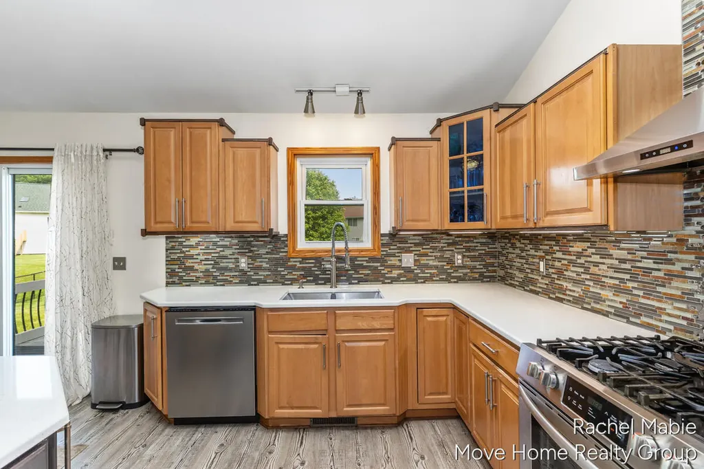 3828 Giddings Avenue SE Grand Rapids City MI 49508