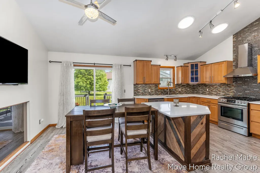 3828 Giddings Avenue SE Grand Rapids City MI 49508