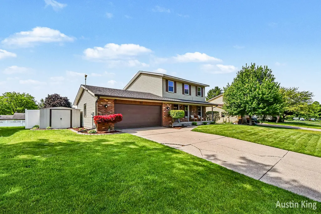 2182 Jamestown Drive SE Kentwood City MI 49508