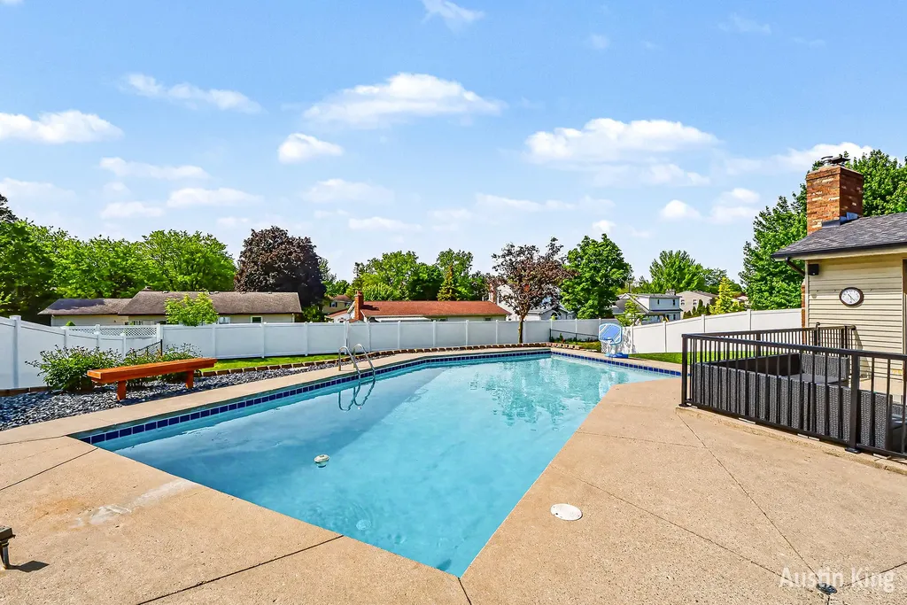 2182 Jamestown Drive SE Kentwood City MI 49508