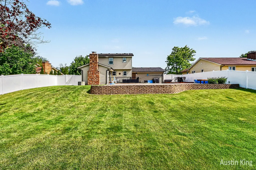 2182 Jamestown Drive SE Kentwood City MI 49508