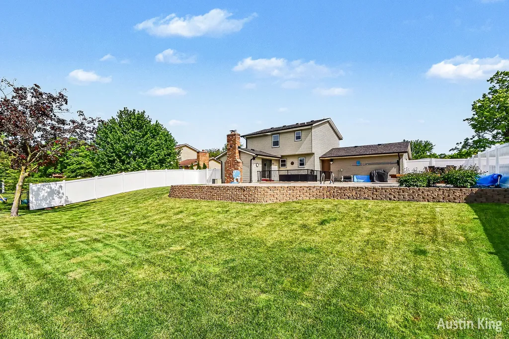 2182 Jamestown Drive SE Kentwood City MI 49508