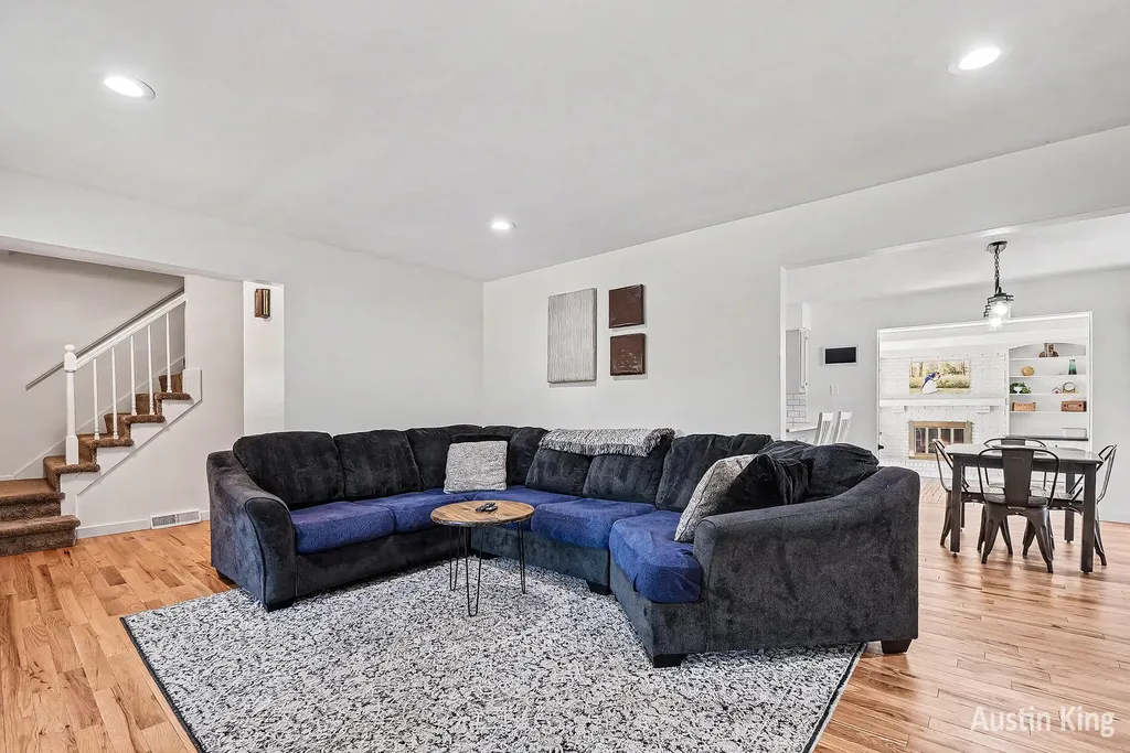 2182 Jamestown Drive SE Kentwood City MI 49508
