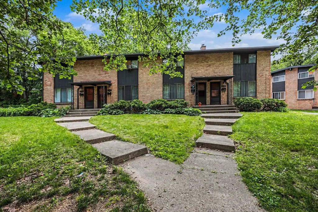 1238 Northfield Avenue NE Grand Rapids City MI 49505