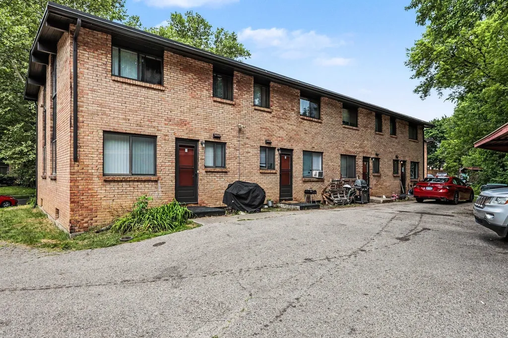 1238 Northfield Avenue NE Grand Rapids City MI 49505