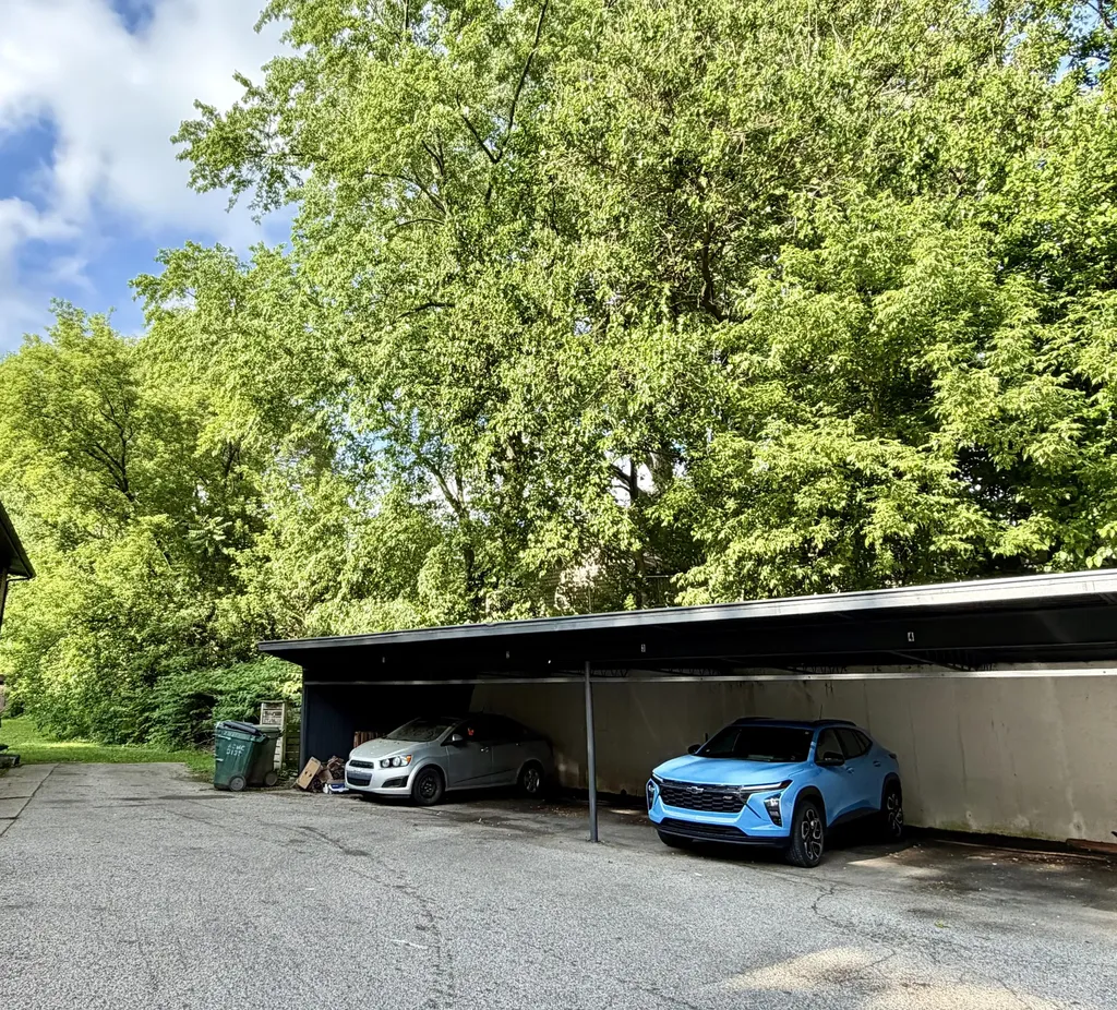 1238 Northfield Avenue NE Grand Rapids City MI 49505
