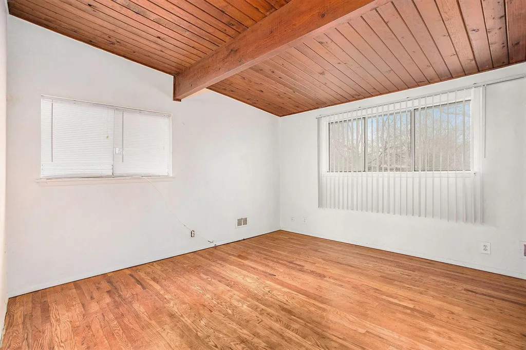 1238 Northfield Avenue NE Grand Rapids City MI 49505