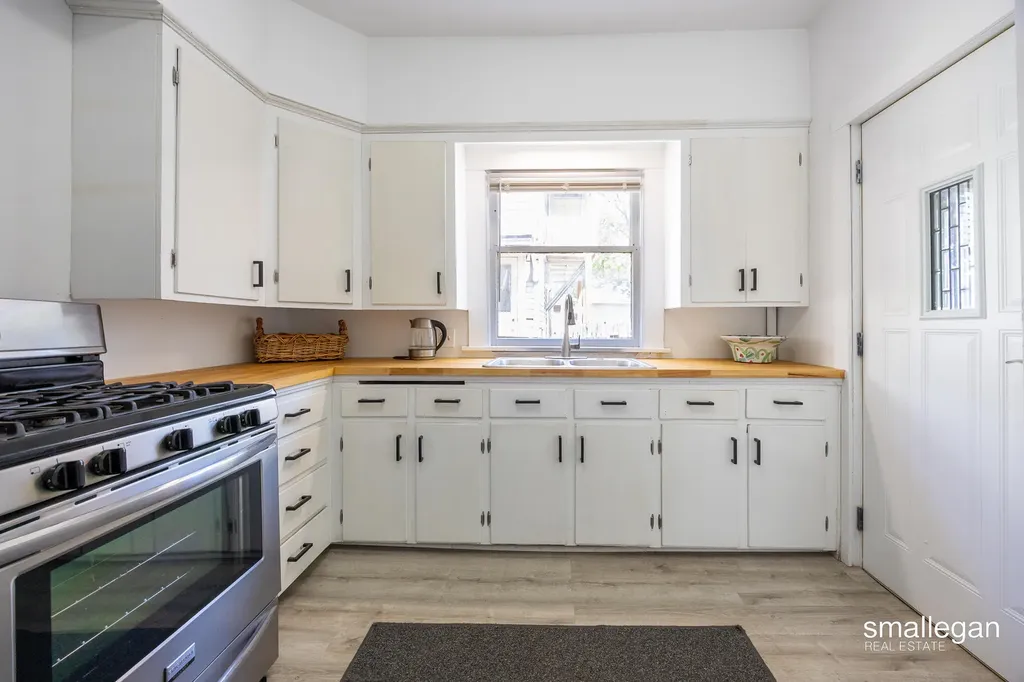 318 Diamond Avenue SE Grand Rapids City MI 49506