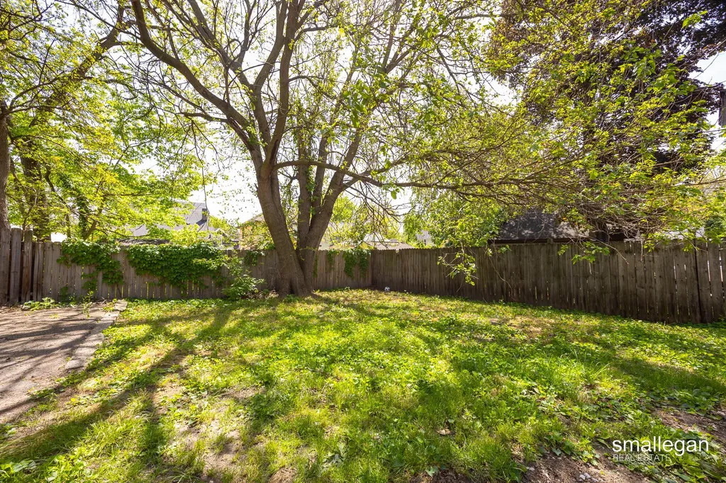 318 Diamond Avenue SE Grand Rapids City MI 49503