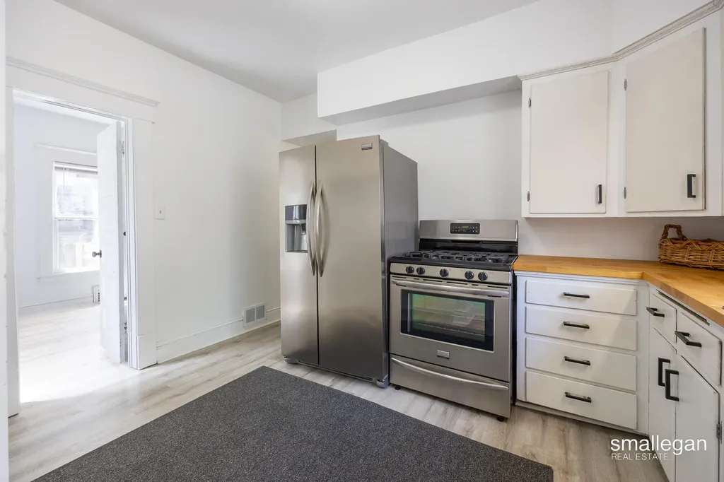 318 Diamond Avenue SE Grand Rapids City MI 49506
