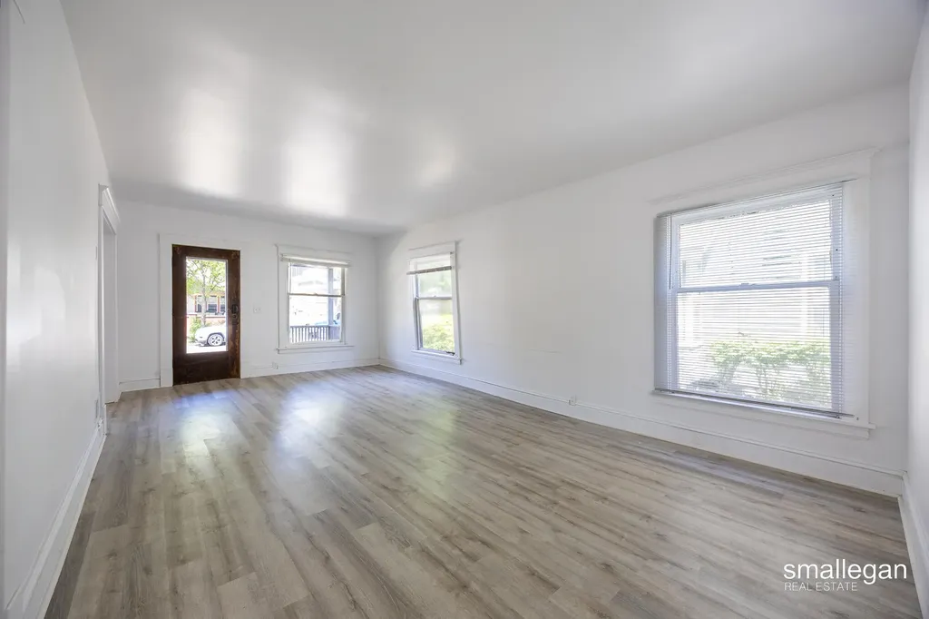 318 Diamond Avenue SE Grand Rapids City MI 49503