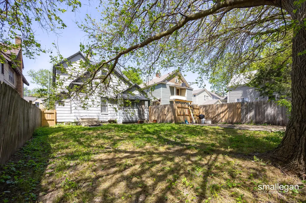 318 Diamond Avenue SE Grand Rapids City MI 49503