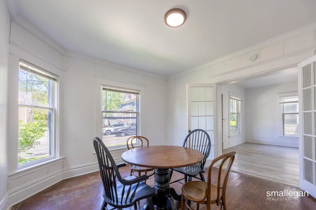 318 Diamond Avenue SE Grand Rapids City MI 49506