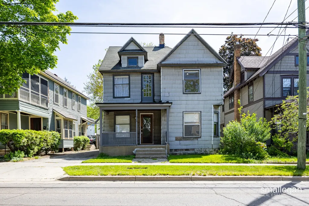 318 Diamond Avenue SE Grand Rapids City MI 49503