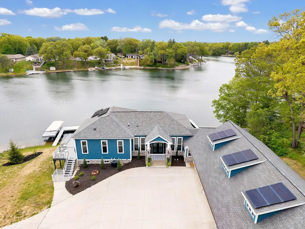 3443 Manderley Drive NE Grand Rapids Charter Township MI 49525
