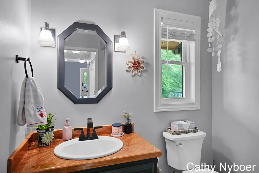 9188 W V Avenue Prairie Ronde Township MI 49087